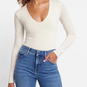 Compression Body Contour Silky V-Neck Long Sleeve Thong Bodysuit